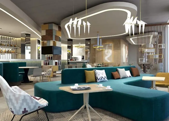 Hampton By Hilton East Hotel